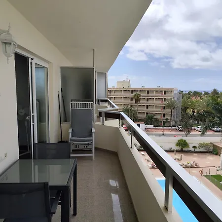 Playa Del Ingles D&m Near Yumbo Playa del Inglés